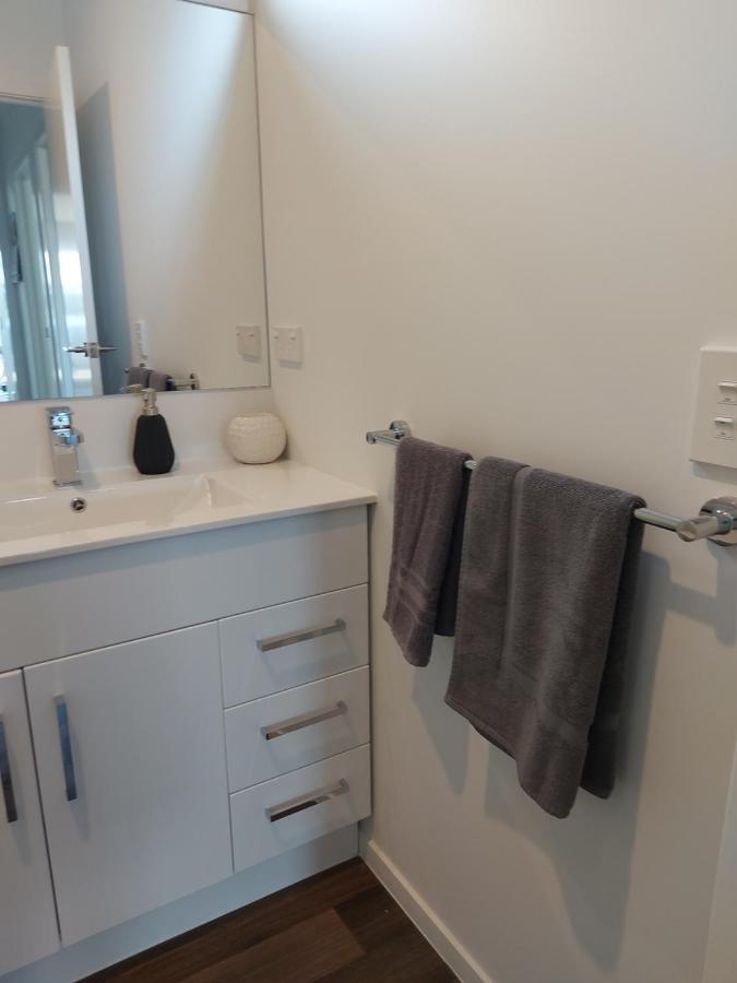 Lake Escape - Brand New Warm And Quiet Two Bedroom Apartment Otematata Exterior foto